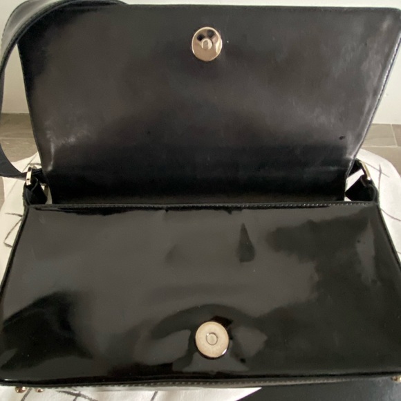 Chanel Chocolate Bar Flap Bag - Picture 7 of 9